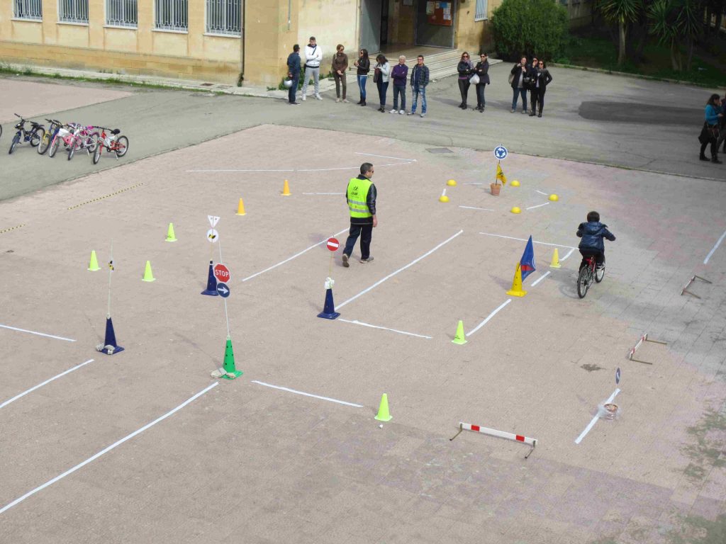 corso di educazione stradale in bicicletta